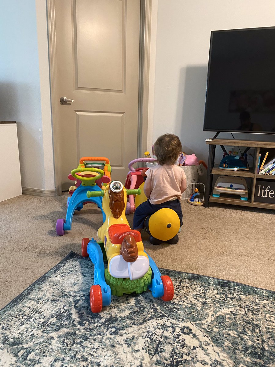 ml132q's tweet photo. Me: I’m going to be late to work. 
@sam_colegrove : Why?
Me: Traffic jam
@sam_colegrove : How? 
#COVID2019 #flaforce #attbusiness #WorkFromHome #workfromhomejokes @emilywiper @costelloatt @Ang_Rutherford1 https://t.co/hbQkgbcr8d