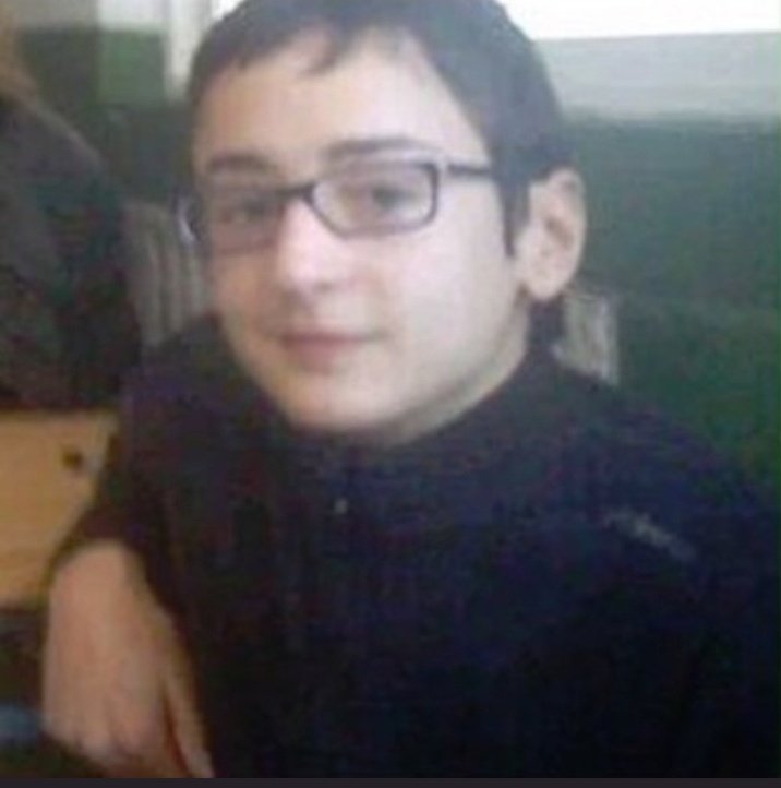 vaal04_'s tweet photo. @JoseC_22 se parece a Jan JAJAJAJAJAJA https://t.co/9ukzXXmRV3