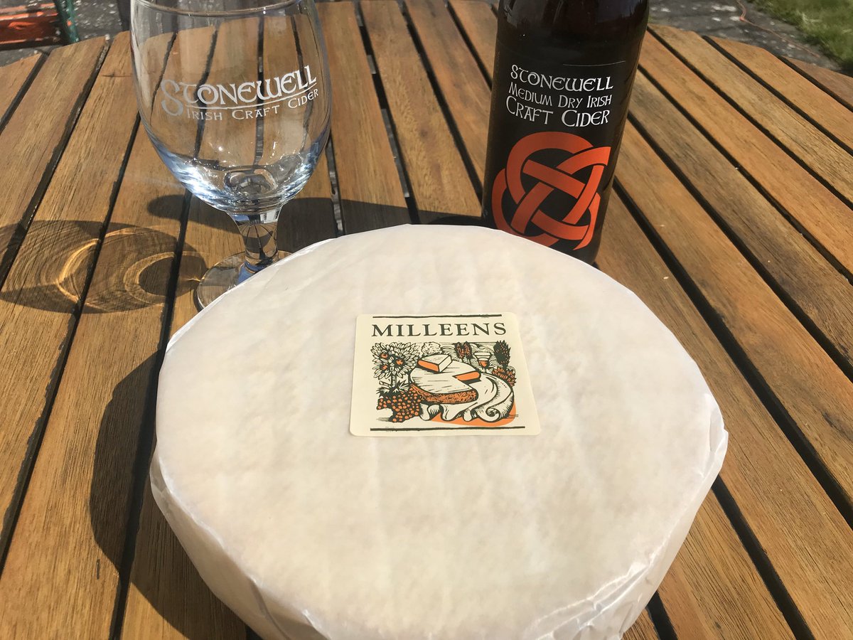 Just received @milleens cheese in the post today😃. We’ll enjoy this tonight with a glass of Stonewell Medium Dry.🥂 #eatirish #drinkirish #shoplocal