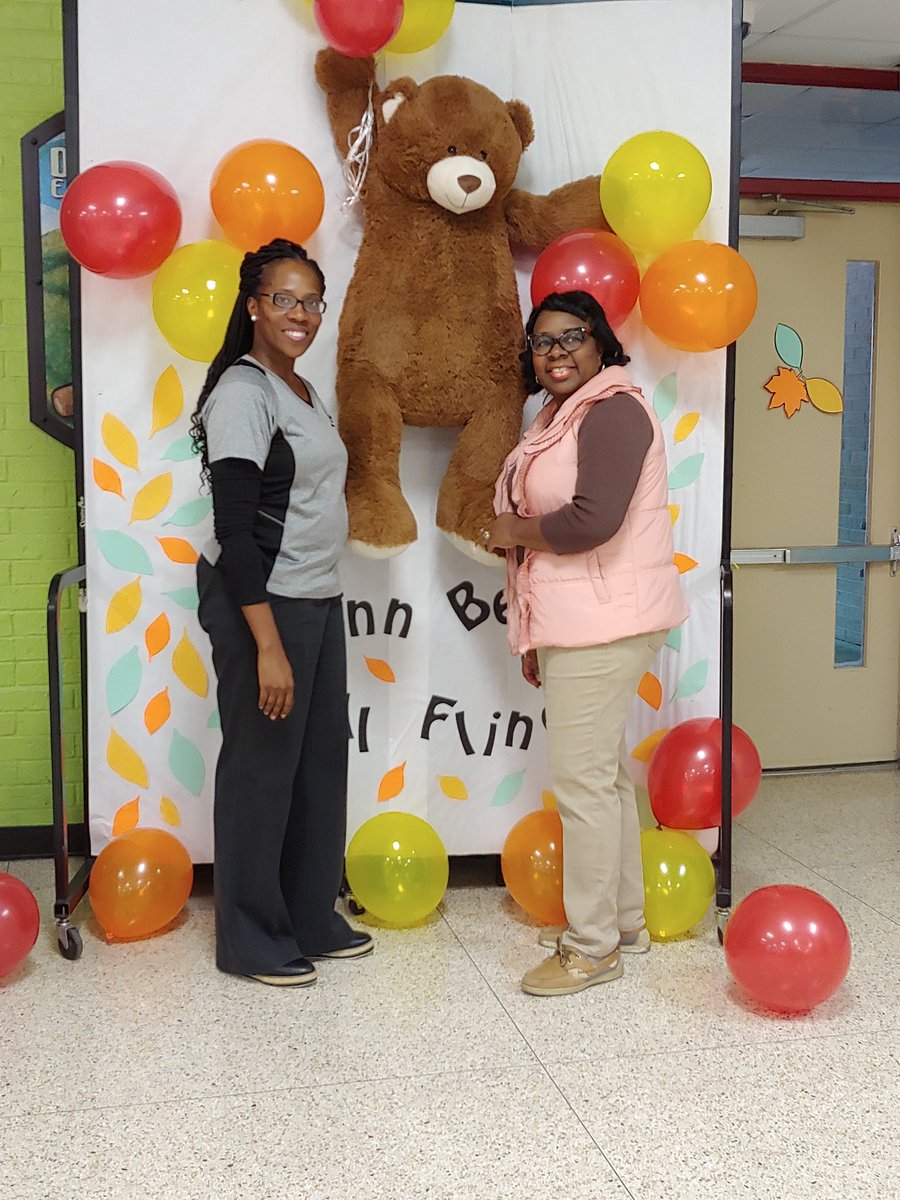 cwdavis_111's tweet photo. Kappelle Traylor, we appreciate your dedication, determination and grit!  💘 #AldineAPWeek20 @TraylorKappelle @DunnES_AISD https://t.co/1aKxZaWyOs
