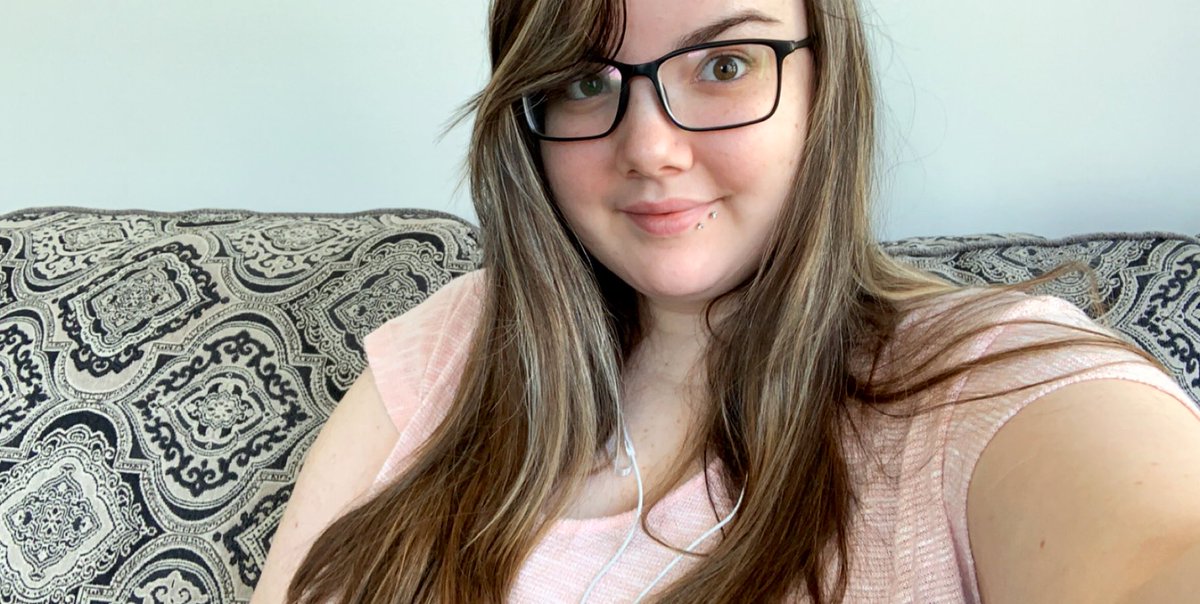 cdaniellebrown's tweet photo. I may be sitting in the photo, but I take a stand against bullying! Let’s stand virtually together to create social change so that members of all diverse communities feel safe. 💞💓💗💕 #dayofpink
#CRAinclusionARC #physicaldistancinginpink #VirtualDayofPink https://t.co/ho2MilpkI0
