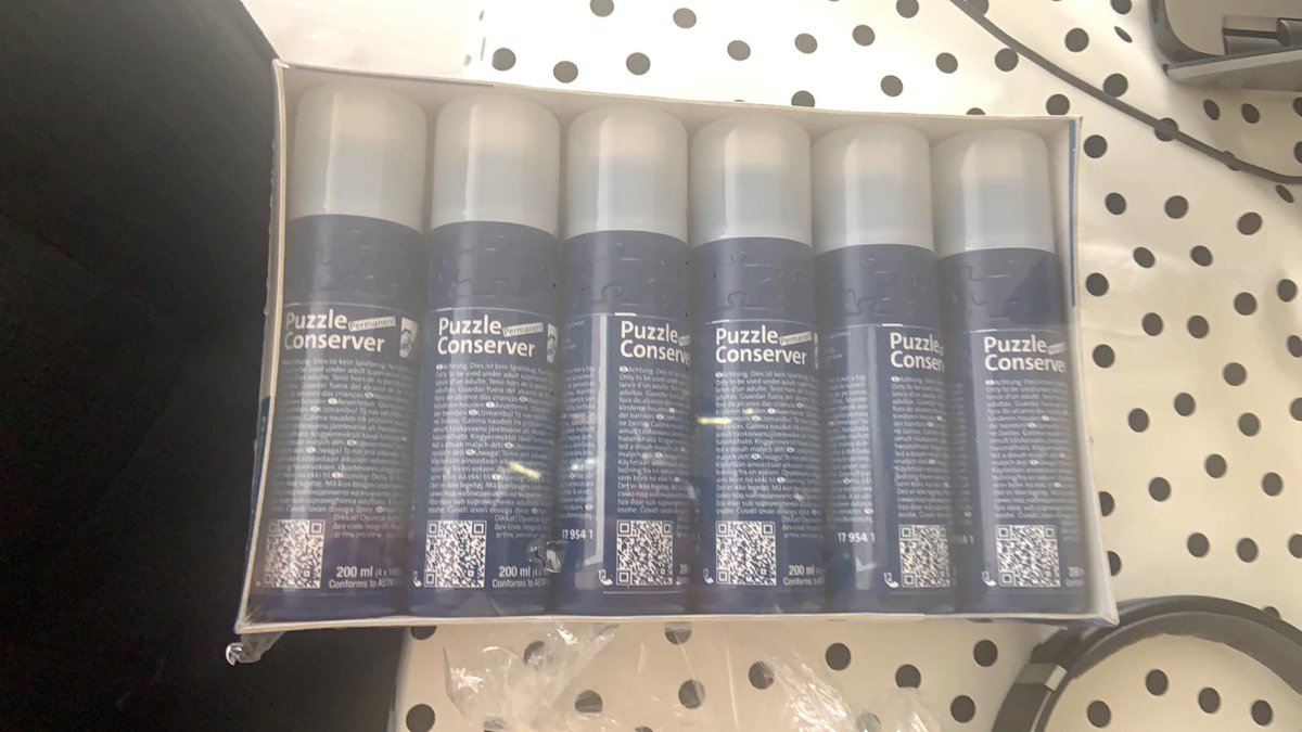 BvD1978's tweet photo. @bol_com Aangezien wij al een tijdje dikke vrienden zijn wil ik toch gebruik maken van de regel, eerlijkheid duurt het langst. Een flesje puzzellijm besteld door mijn vrouw gisteren, maar we krijgen dit binnen. In deze tijden is elke euro er toch één, dus wat willen jullie :-) https://t.co/pRO2rU8TM4