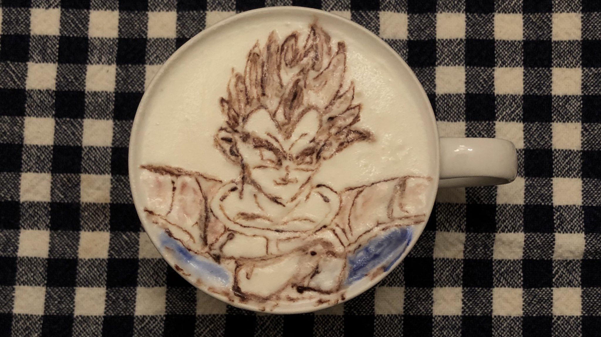 Sakaki A Twitter ラテアートを描いてみました 久々にガッツリアニメキャラを描いてみましたが難しかったです 描きごたえあり楽しかったです またせたなカカロット やっと貴様が死ぬときがきた ラテはツイート後美味しくいただきました