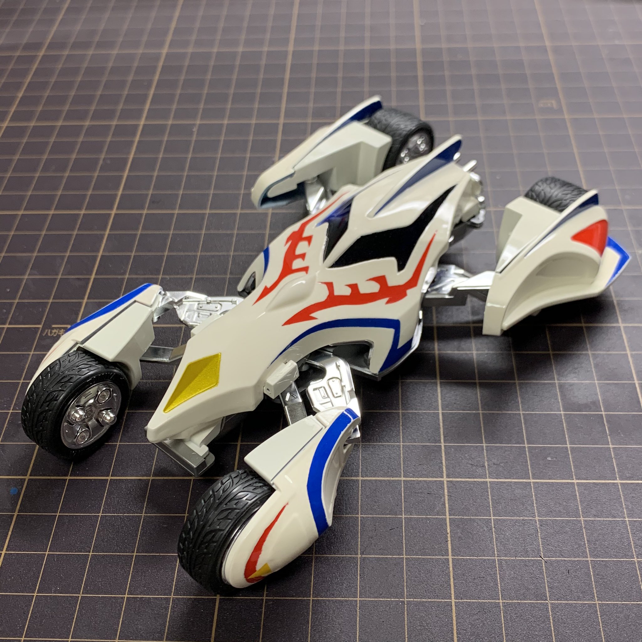 復刻版希少品】タミヤ 1/32 ミニ四駆 バイスイントルーダー