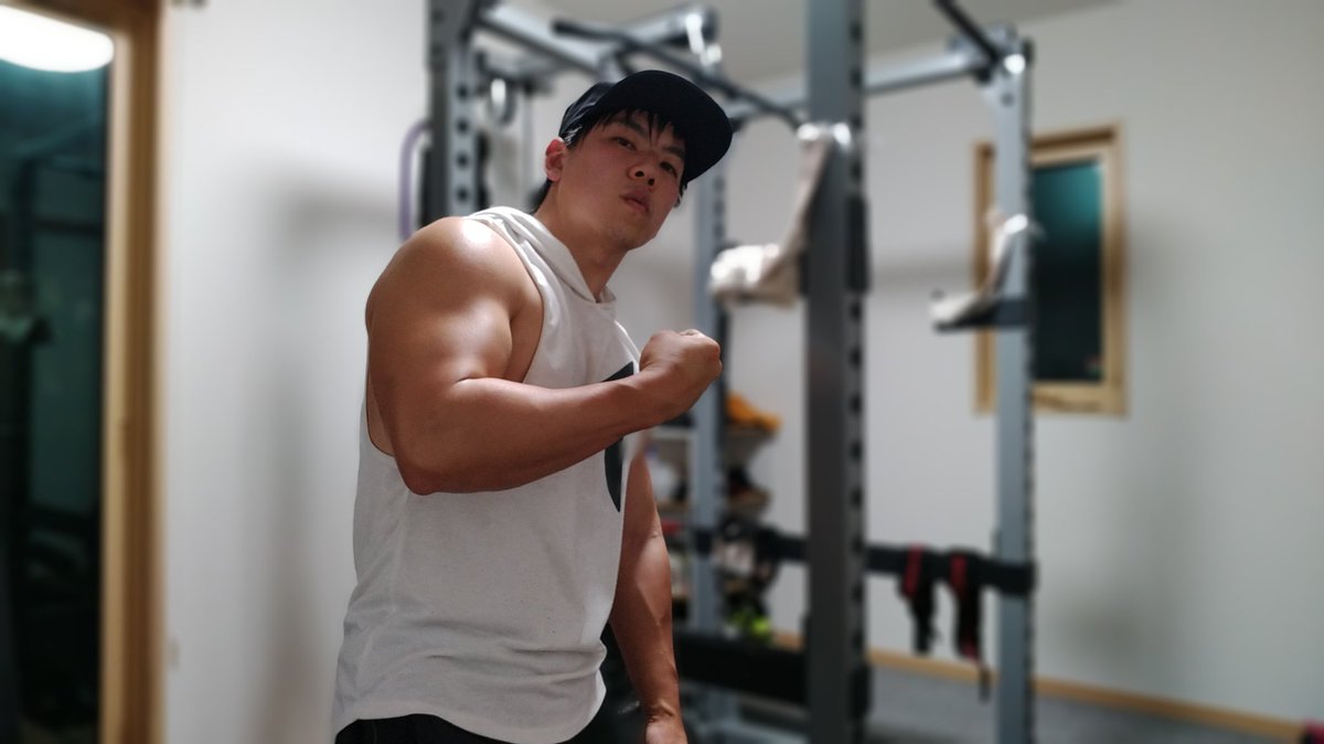 ぞぇ 肩と腕もっとデカく 筋トレ トレーニング フィットネス ワークアウト 肩トレ 腕トレ ジム ホームジム ホームトレーニー トレーニングルーム Muscletraining Training Fitness Workout Shoulderday Armday Gym Homegym