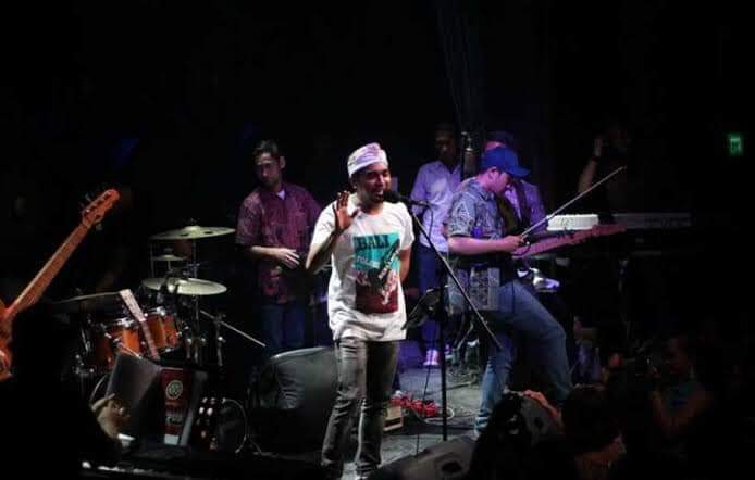 leakBALI_'s tweet photo. Selamat jalan @GlennFredly terima kasih dedikasinya untuk gerakan Bali Tolak Reklamasi semesta bersamamu
🌹🌷💔 https://t.co/lKmdCfg1Ng