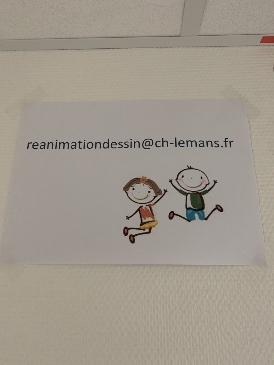 cguitton44's tweet photo. Des enfants envoient des dessins par mail pour soutenir les soignants du service de Réanimation du @CHLeMans. 🙏 Ils sont exposés à l’entrée du service. #MIR @La_SRLF https://t.co/z3YZzfvlcW