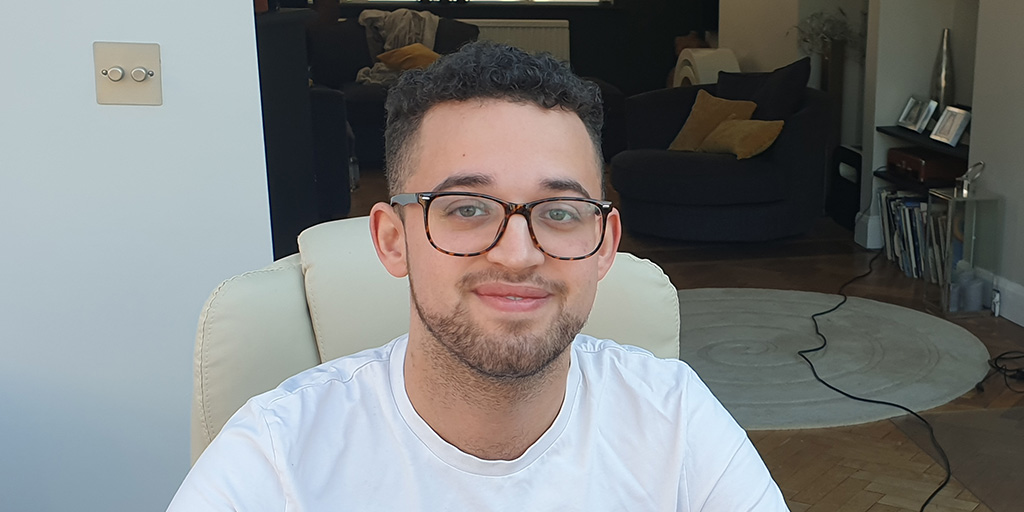 RoadRunnerIns's tweet photo. After such a positive review from a customer today, here's Rio supporting #motortraders from home:

"I’ve been working for Road Runner for 2 years now and for me, the best part of the job is the people I work with and the variety of the customers I speak with."

#CustomerService https://t.co/Ycwjy3qLme