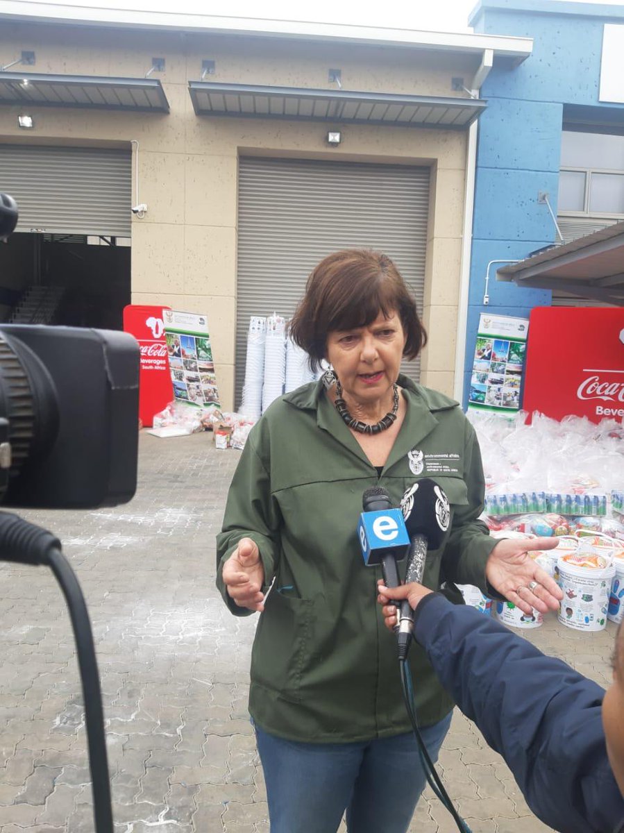 environmentza's tweet photo. The distribution of the food parcels to waste pickers is a partnership between government and Coca-Cola. https://t.co/voXrCrPmwJ