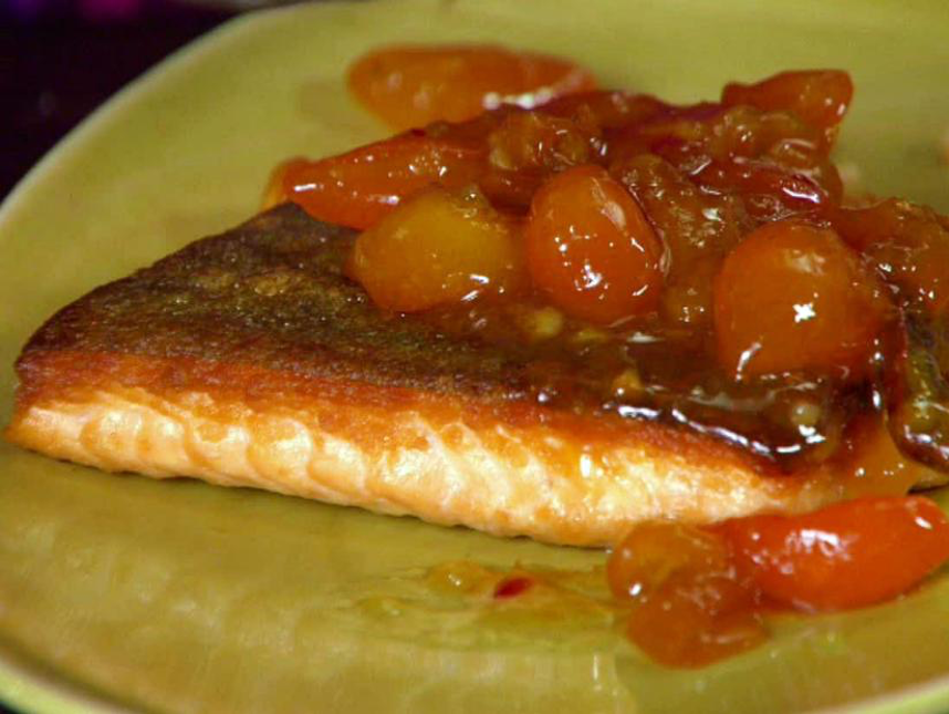 icywaterscharr's tweet photo. Want to try something new and exciting? We have found the perfect dish for you.. Seared mouth-watering #ArcticChar topped with Kumquat Compote. #ArcticCharr #Delicious #StaySafe #StayHealthy @chefanneburrell @FoodN https://t.co/wMjUrhDLP2