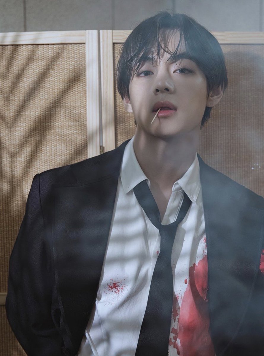 https_seokjin's tweet image. gang leader taehyung in an alternate universe,,,,,, wooooof ( ‘ 0 3 0)