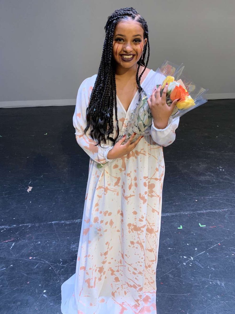 TeachingBhs's tweet photo. Senior spotlight✨Sidon is a first year intern, and was this years TAFE secretary. Sidons favorite memory was “Being with my students at Dartmouth’s Turkey Trot run”. Her favorite quote is “Life is what you make it”. https://t.co/jjXeWGqTV5