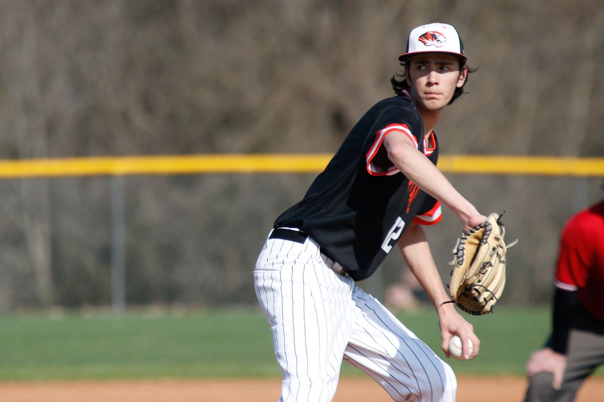 Republic_Tigers's tweet photo. The Spring Seniors: Jordan Carter | We continue our ongoing tribute to the 2020 Spring Seniors today as we recognize baseball player Jordan Carter! https://t.co/EKfuKS7gxE https://t.co/6jisySqbc1