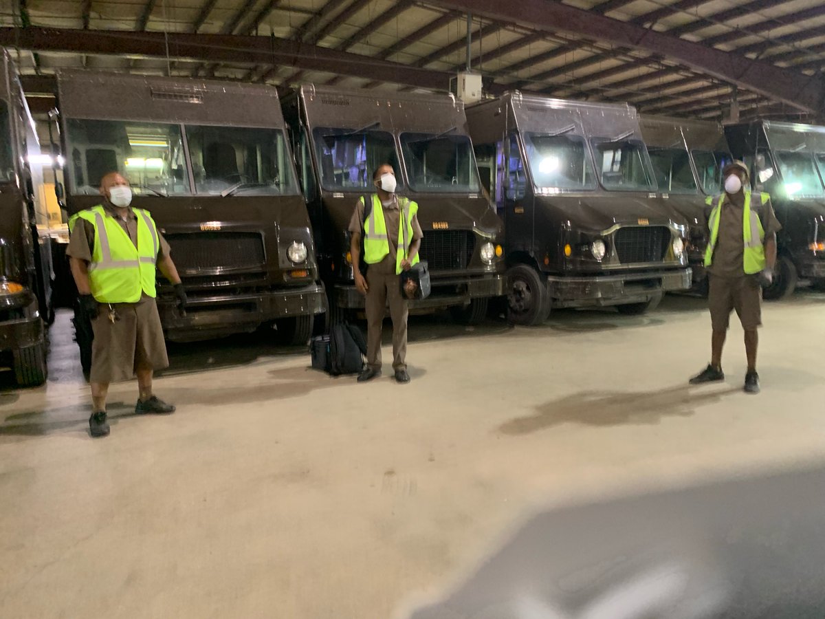 upsthutson04's tweet photo. Masters Division- Augusta Drivers practice social distancing and wear their masks. Stay safe out there! #MastersSafety #LiveSafely https://t.co/j4NOWpJX4C