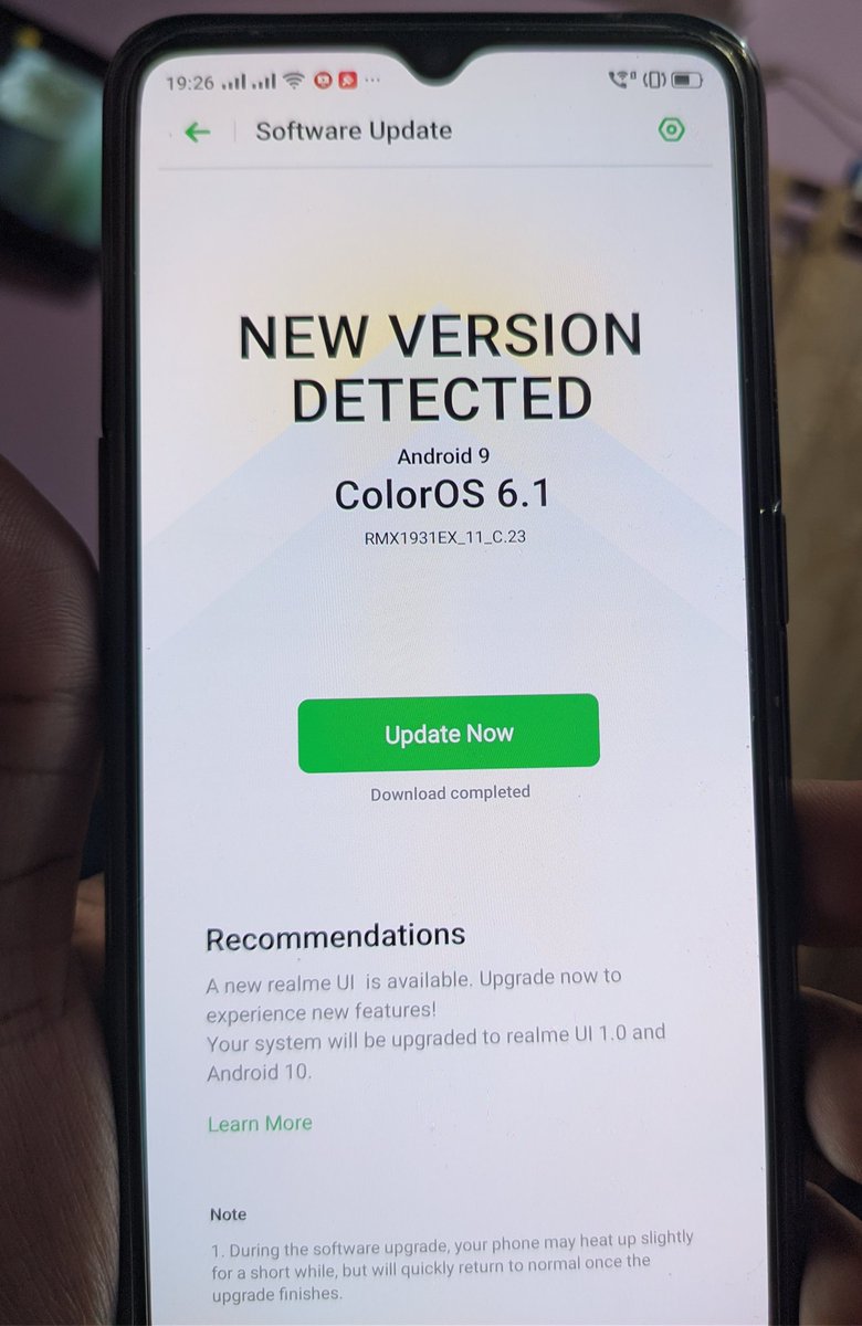 jdsoni7's tweet photo. #RealmeX2Pro finally getting #realmeos https://t.co/0eEddGLVRd