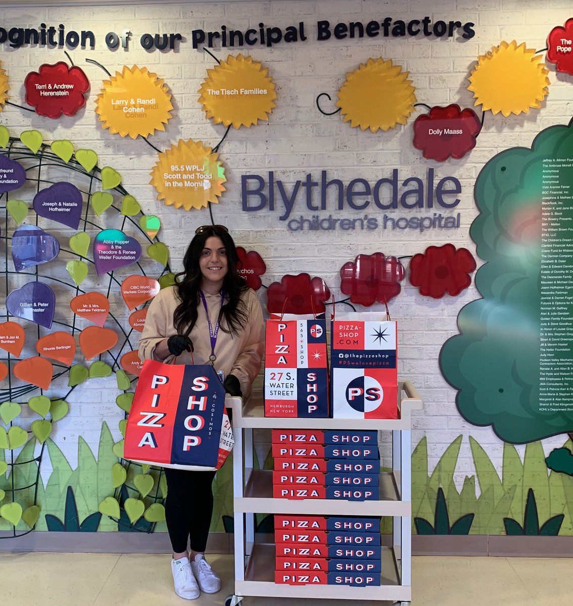 Blythedale's tweet photo. Many thanks @PizzaShop1 in #Newburgh, part of @CosimoBrickOven, for the generous donation of🍕🍝 to feed hearts, souls &amp; bellies of the #healthcareheroes @Blythedale fighting the #COVID19 crisis. @News12HV @BlaiseGomez12 @recordonline @PokJournal @WhtPlainsPatch @GeoffWilson_ https://t.co/LIn6k7ihm5