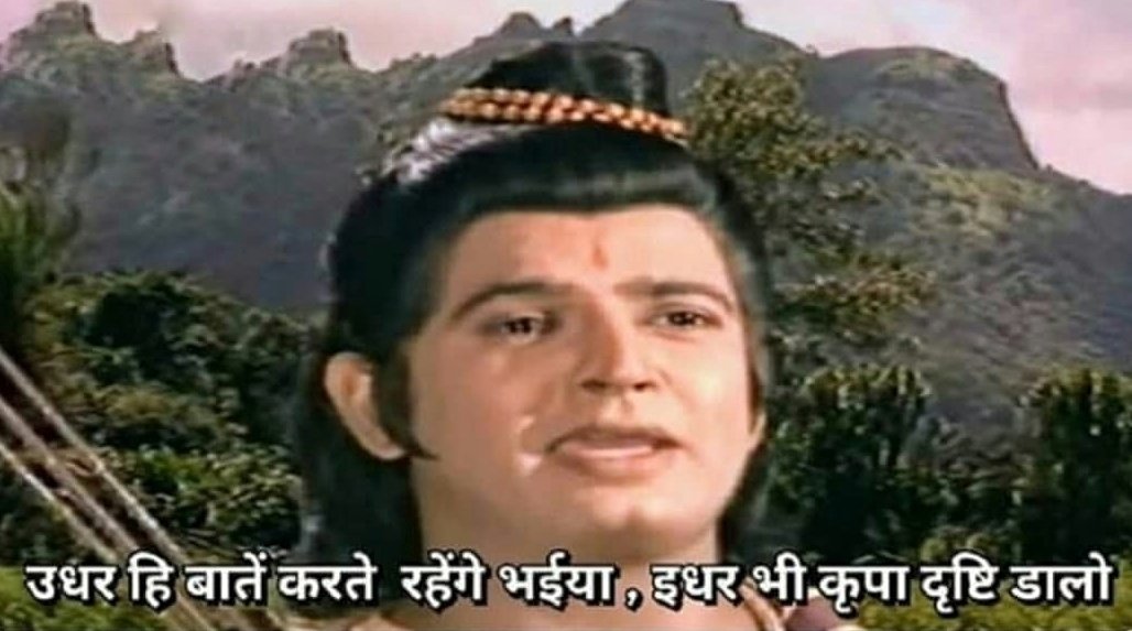 sarkaarimemes's tweet photo. When male teacher starts talking to girls group in class
Boys - https://t.co/ovPtqAe6DC