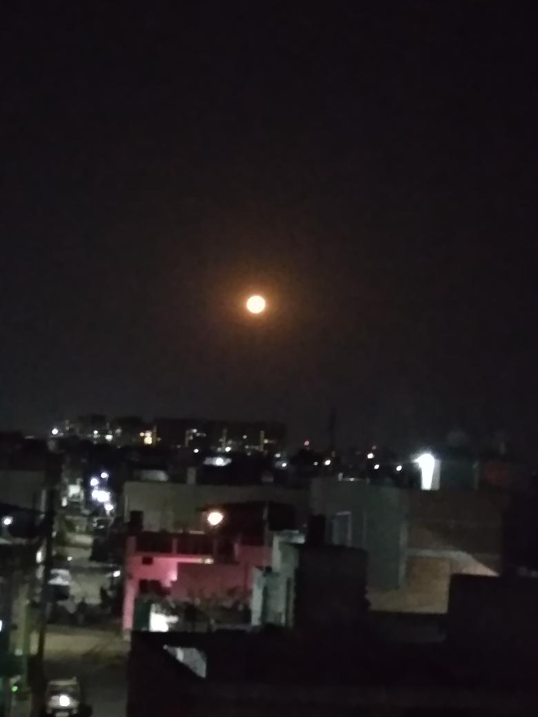 TejaswiniUttam's tweet photo. #biggmoon #Moon #tejiuttam #Raipur #cg https://t.co/Sw2Objd5i9