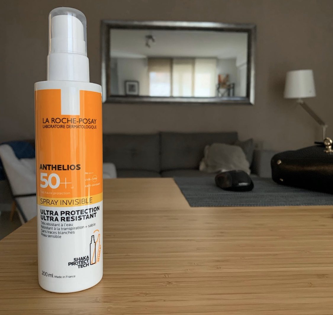 MathouRt's tweet photo. Je suis ravie d’avoir testé cette crème solaire grâce a Sampleo... malheureusement avec le #covoid19 je ne suis pas partie en vacances comme prévu. Je l’ai quand même testée avec les quelques rayons de soleil ☀️ 
#sprayanthelios #protectioninvisible #ultraprotection https://t.co/zcdoBcd3vQ