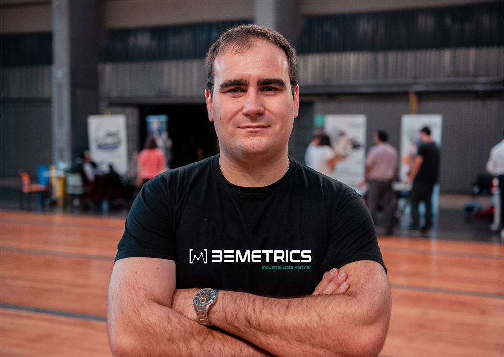 Javier López, de <a href="/BeMetrics_ES/">Bemetrics.io</a>, fue el primer #emprendedor seleccionado en nuestro programa #IMÁN de #Ideas para desarrollar su proyecto de innovación. 

¿Cuál es el tuyo? Cuéntanoslo 
👉 polopositivo.es/contacto/