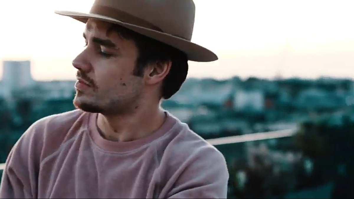stylsglorious's tweet photo. Liam, understand that you are extremely talented and I will always be proud of your achievements! I love you boy ❤️🙌 #MidnightOutNow #Midnight https://t.co/kOimHJzGce