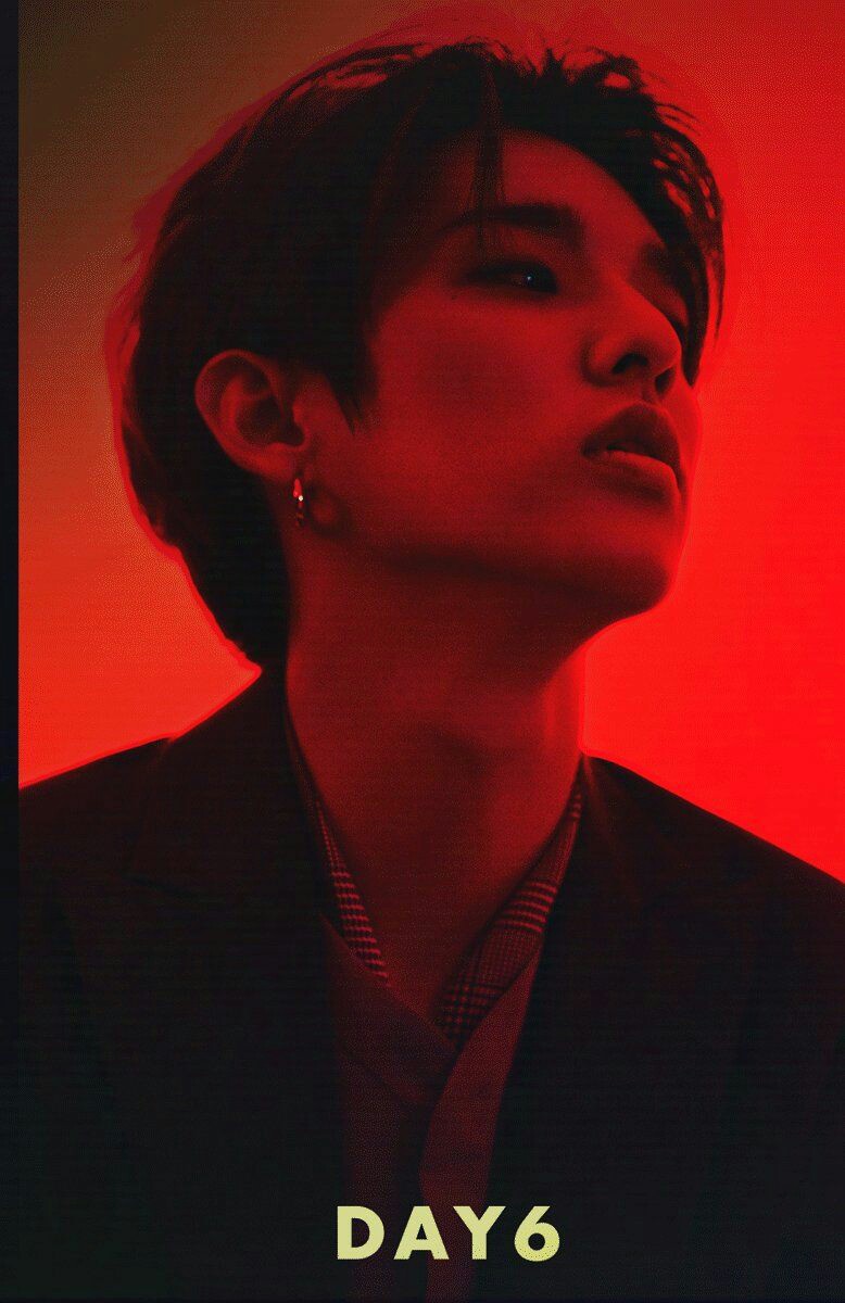 Some made fun of the jedi tail but I think everyone can agree that it still looked good on him. And Jae definitely knows how to flaunt his best assets... his lucious lips and his pretty hands, and damn that sharp jaw line. He knows what My Days want.