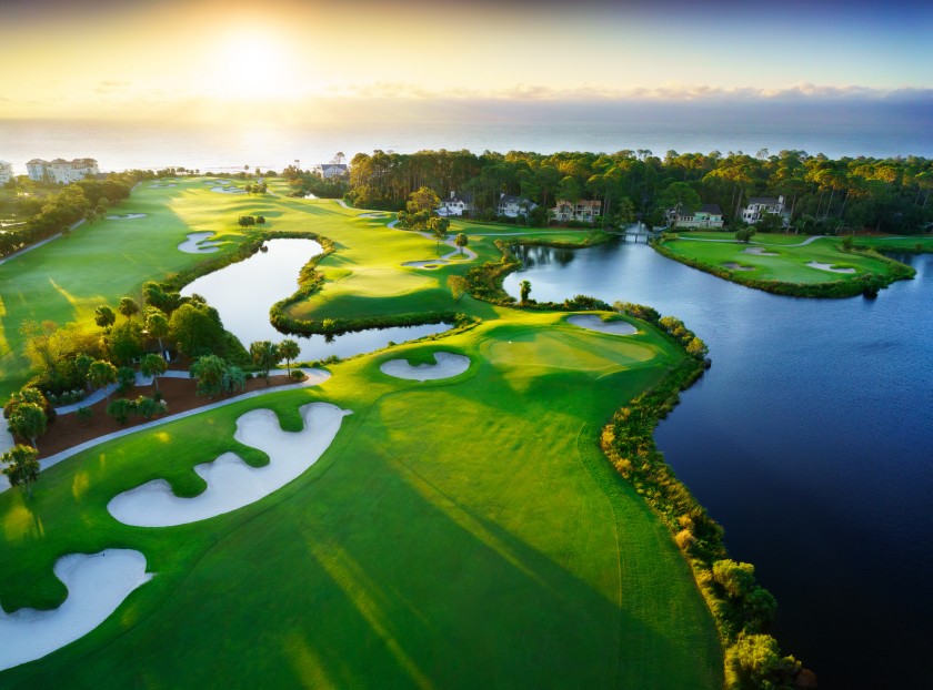 WhereToGolfNext's tweet photo. Nestled on a marshy oasis spanning 12 miles long, Hilton Head Island passes the test for even the pickiest of golf travelers. 

https://t.co/OJfBecVfUM https://t.co/ayaCKoT0Yv