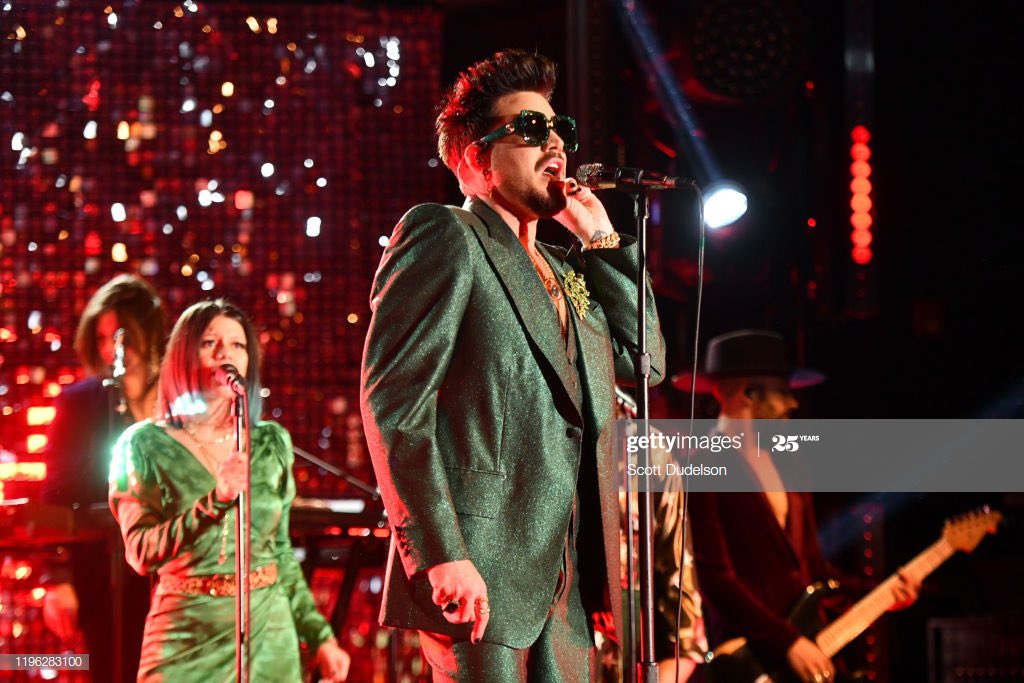 Enigmatic_One_'s tweet photo. Really getting into the tv series #Vinyl right now! Loving it! 🎺🎷🎙. This performance from ‘Hannibal’ singing #LetsMakeABaby by Charlie Wilson gave me strong @adamlambert vibes! 😂. The outfits, vibe, dancing, style! ✌️💚 #Velvet https://t.co/x3cShSNHku