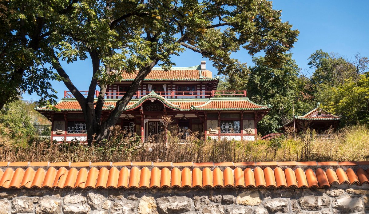 Ivan Kadic on Twitter "Neverovatna predratna vila, Tolstojeva 23