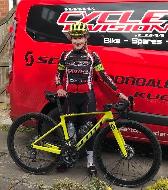 Q &amp; A with Phoebe Martin

Quiz time with the riders of <a href="/Cerowheels/">Cero</a> /Cycle Division continues and today’s team member is Phoebe Martin who is going into her second season with the team
facebook.com/CycleDivision/

#quiztime #CycleDivision #CeroWheels #cyclists