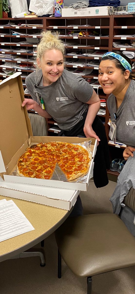 JeffriesKelli's tweet photo. Big shout out to Matt Vrzal and Piezon’s Pizzeria for sending pies to UNMC emergency staff! Tuesday was the second time he did this awesome gesture. Thank you! #supportingournurses https://t.co/xCzhd2ZLcd