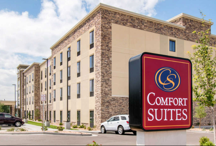 KPartnersHotels's tweet photo. Please join us in welcoming the Comfort Suites Denver Aurora to our management portfolio! https://t.co/9KevdDpdOa https://t.co/jew0avfScl