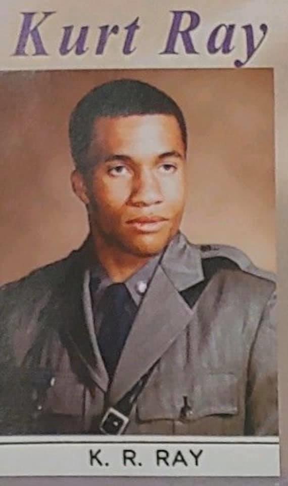 Miss Ray tweet media