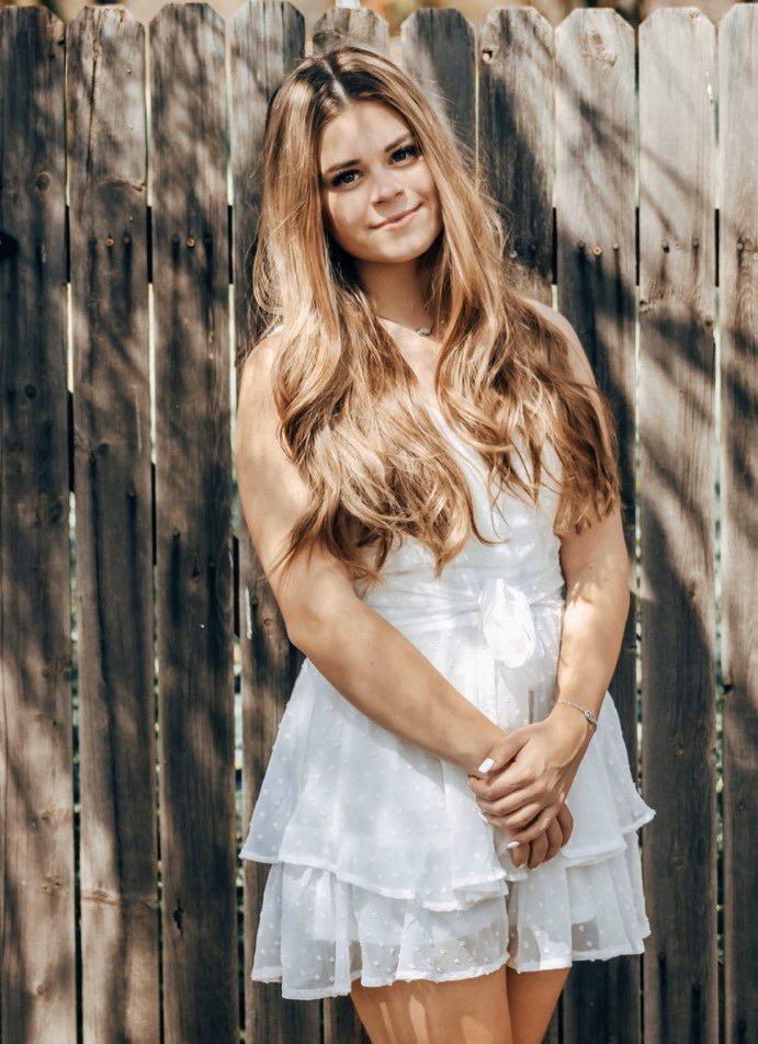 RMHSCouncil's tweet photo. YOUR SENIOR STUD CO SECRETARY::

HAILEY JOHNSON 

Hailey will go to ASU next year to major in business.

#Classof2020 
#classof2020strong https://t.co/HXZbeys1RG