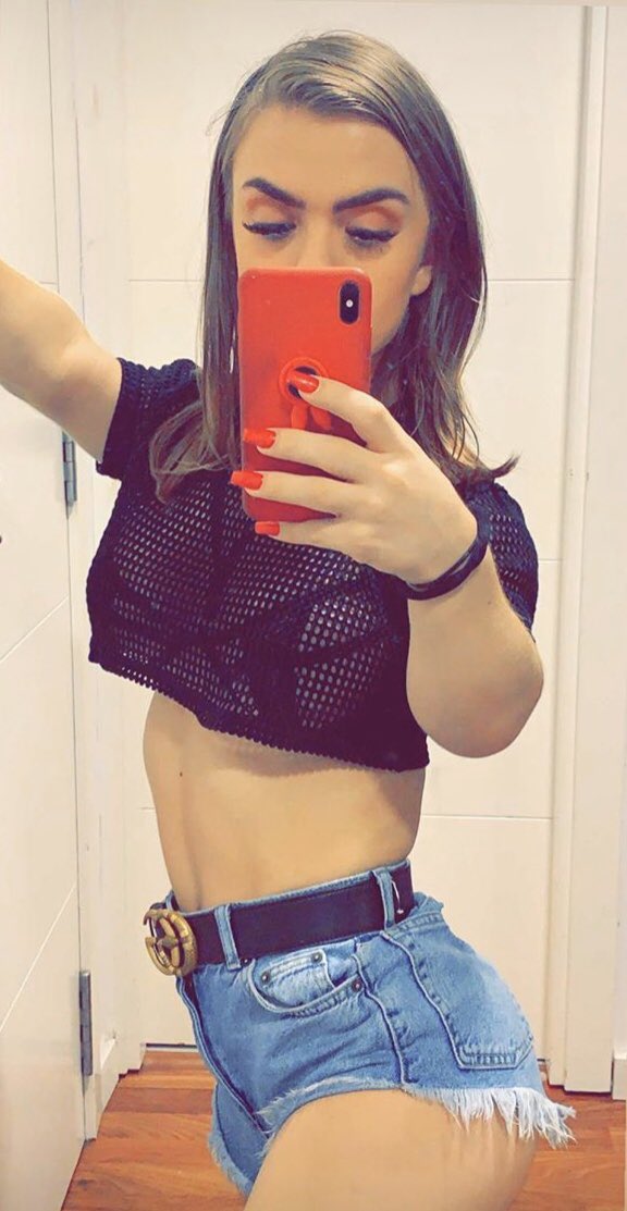 EllaaValentine's tweet photo. #memes #meme #love #sexy #dank #follow #instagram #like #pornhub #lol #bhfyp #weedporn #hot #xxx #followme #food #girl  #weed #as #latina #midget #gucci #COVID19 #lockdownextension #snapchat #SingleLadiesChallenge https://t.co/s1Ma3udkV0