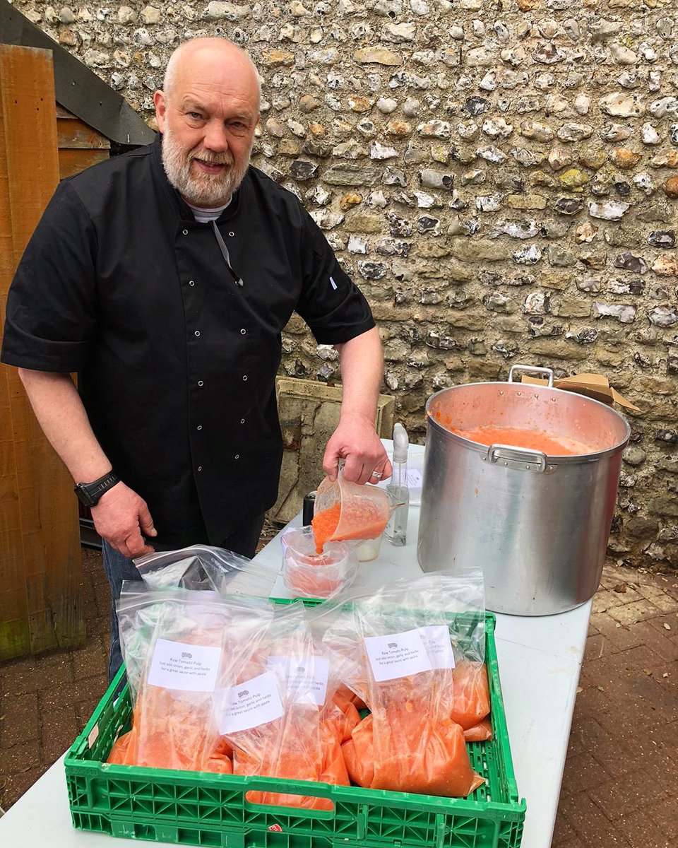 UKHarvest's tweet photo. UKHarvest’s fresh tomato purée station! 🍅🥫🧄🌱 We are trying to make sure the food we are collecting is going as far as possible! Roger has been making some delicious Tomato purée to send out to recipients! #tasty #tomatos #foodresue #cooking #chefsup 💛❤️ https://t.co/n14SrHCZMb