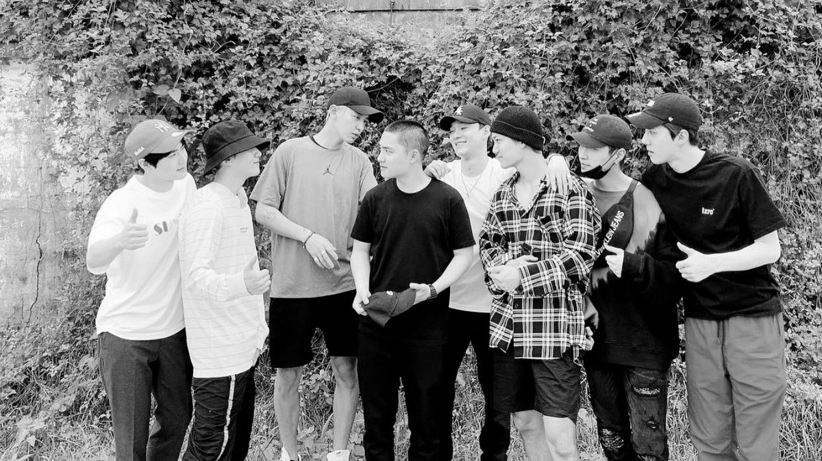 mywannieandonly's tweet photo. #EXO8thAnniversary #To8ternityWithEXO #To8finityAndBeyondWithDO ✨ https://t.co/SwuDIC5YLd