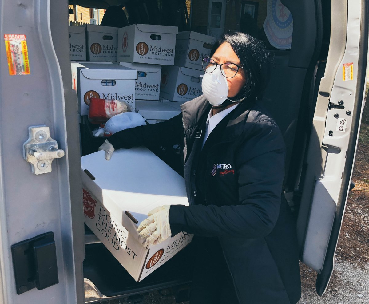 Community hero appreciation post!Captain Nivia Paredes delivers food pantry boxes in the Waukegan area.