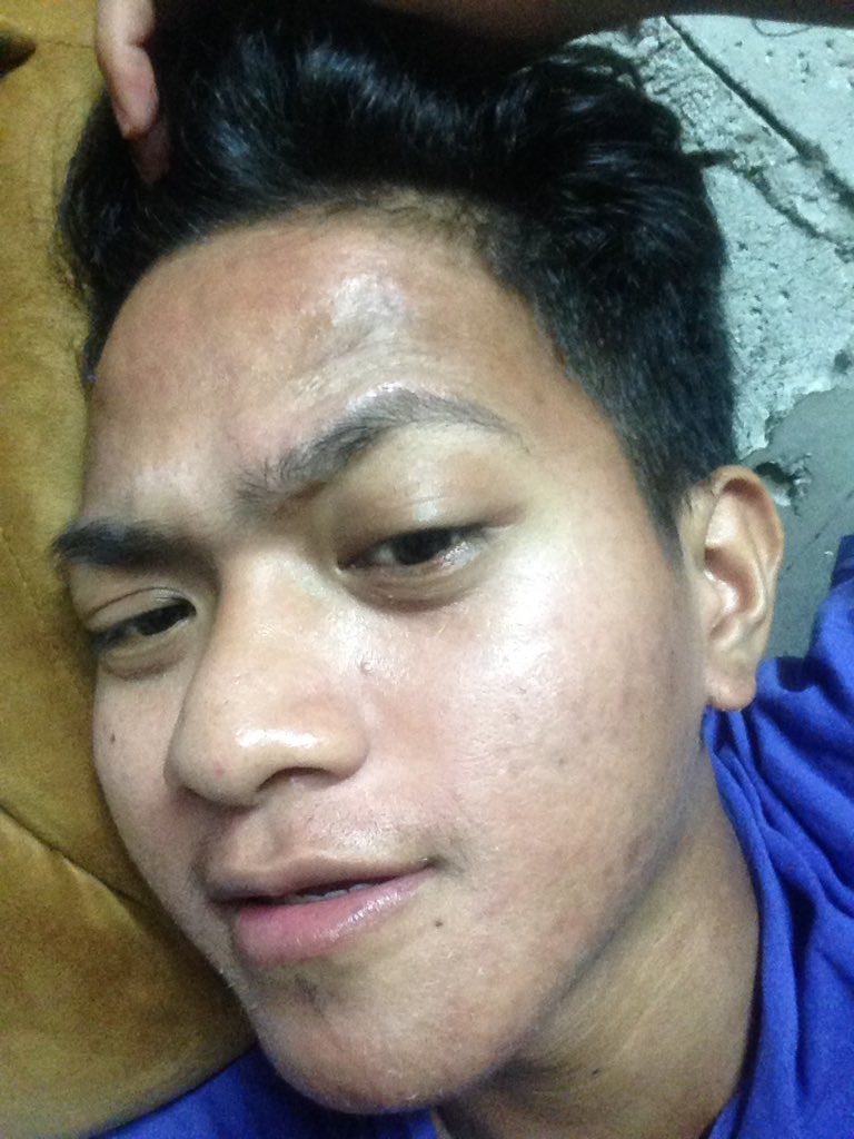 JsJuls's tweet photo. Malapit na ako mabaliw sayo...hahaha https://t.co/DUM9I6nQ1A