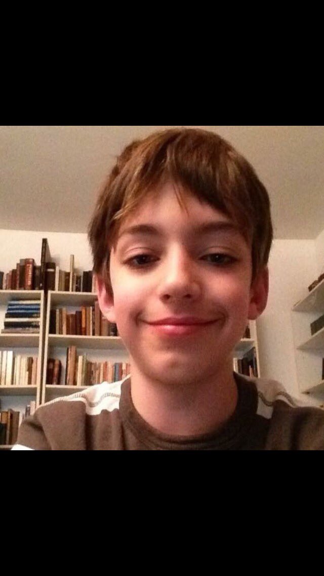MaxTuber12's tweet photo. Me back in the 2010’s #throwback https://t.co/bZZiUbxbTr