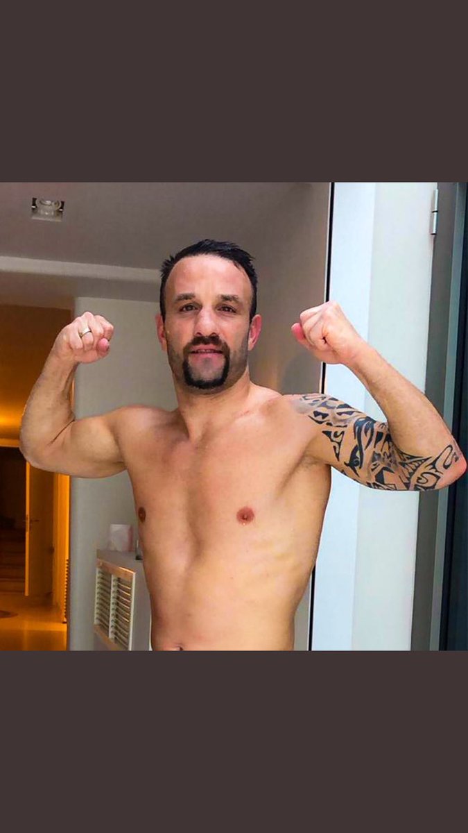 Qui savait que rey mysterio était devenu footballeur ?