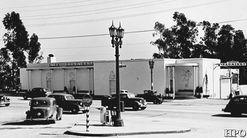 HP_Oliver's tweet photo. #LifeOnTheStrip: Frequent Trocadero patrons: Fred Astaire, Bing Crosby, Cary Grant, Myrna Loy, Henry Fonda, Judy Garland, Lucille Ball, and Norma Shearer. (1938) [Image WAPA &amp; HPO] https://t.co/LqWRal4L6p