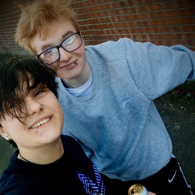 Lost_Boy_Zach's tweet photo. #NewProfilePic https://t.co/THJ244DjBC