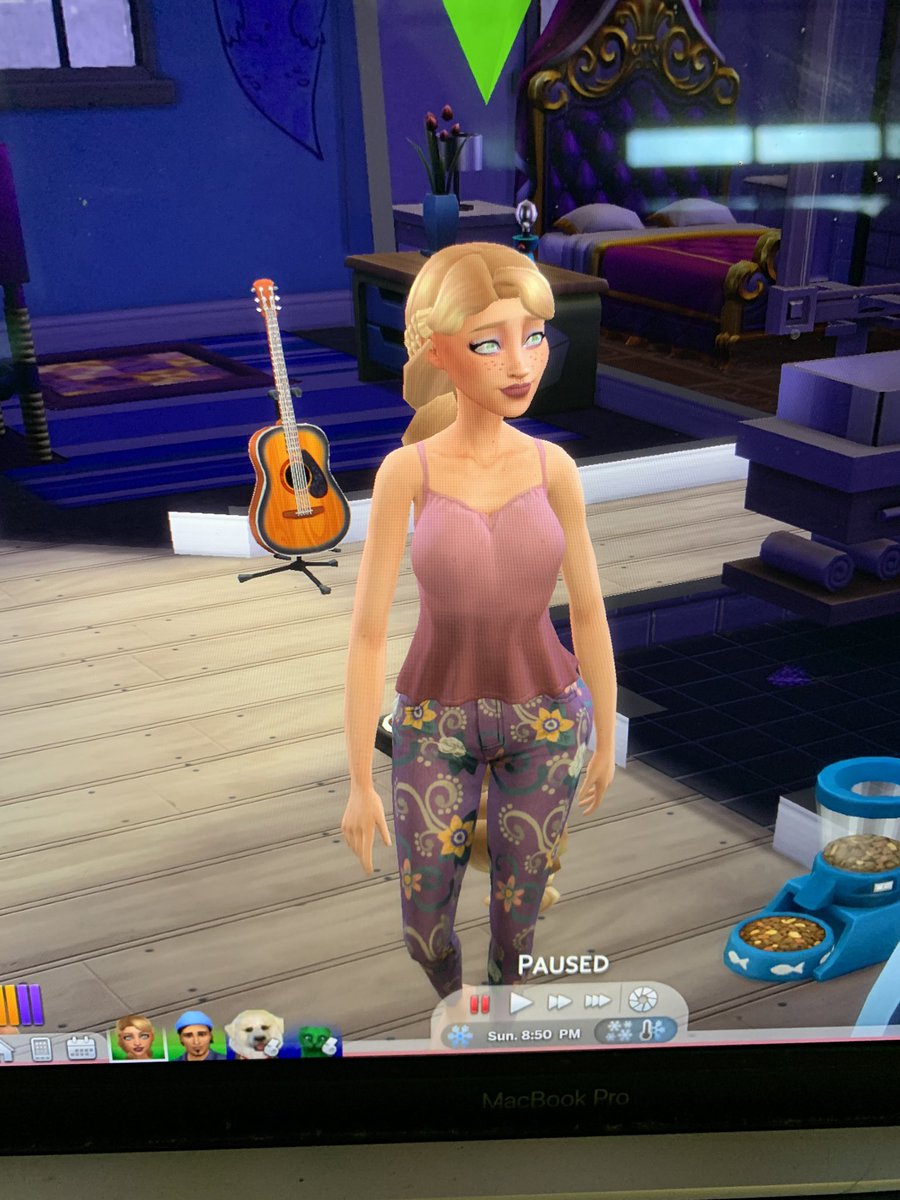 I love this outfit for rapunzel