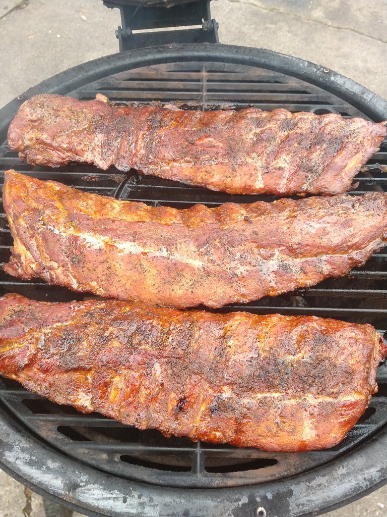 JoelJMorell's tweet photo. Applewood Smoked #BabyBackRibs #CookingWithCovid https://t.co/ppJQIP35oy