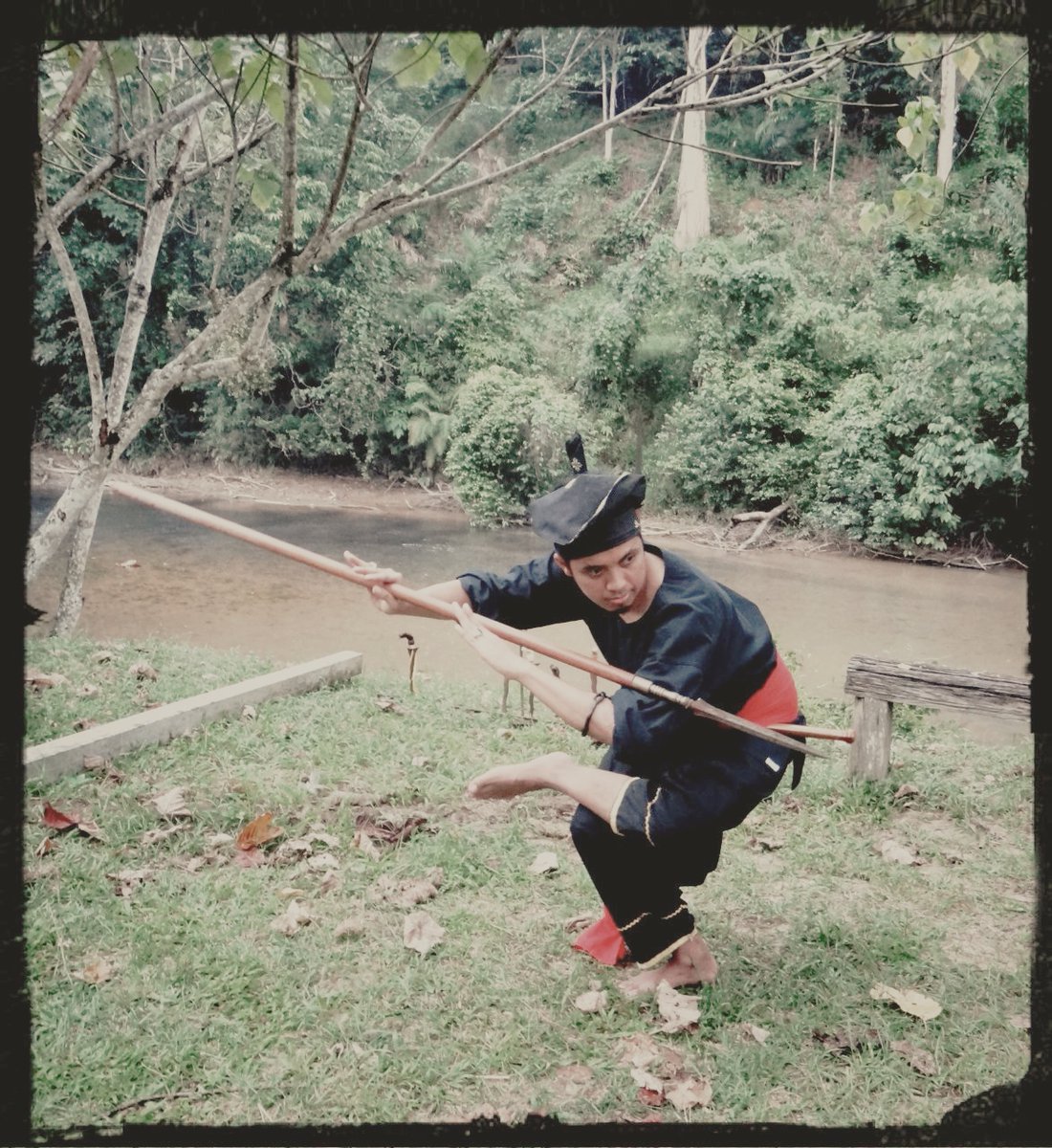 But the usual weapons associated with silat is always Keris, Sundang, Pedang Melayu, Parang / Golok, Kerambit. There's an old saying; "Whatever in a hand or grasp of a Malay warrior, it became weapon". This indicate how dangerous a person can be if he mastered the art.(20)