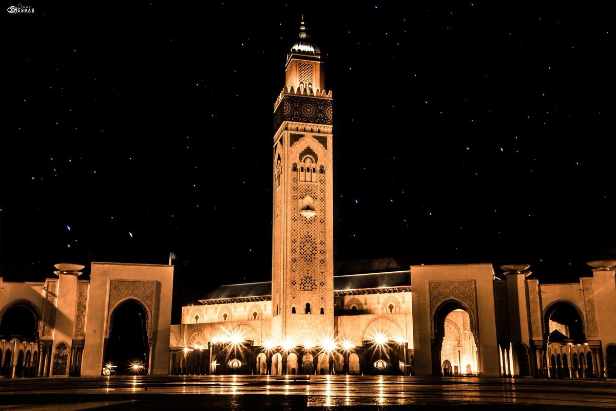 MESRARGRAPH's tweet photo. يَا رب عجِّل علينا سَـماع هذه الجملة :
إنتهت الأزمة ، ورُفع الحظر ، وستـقُام الصلواتُ في كلِ المسـاجد ..🤲🏻 https://t.co/EMWYXQ3Tw0