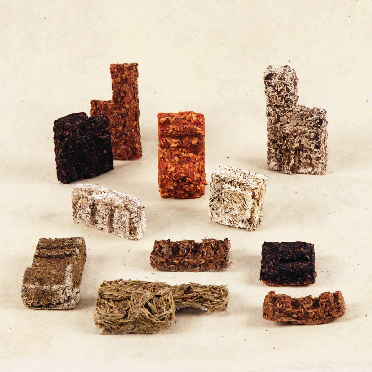 Hannah Jones, winner of the 2020 #RobinDay and #LucienneDay Prize <a href="/RCA/">Royal College of Art</a>, makes beautiful natural dyes from locally-sourced plant materials. To see more of her work, check out her Instagram: instagram.com/p/B-sKu49HVEQ/