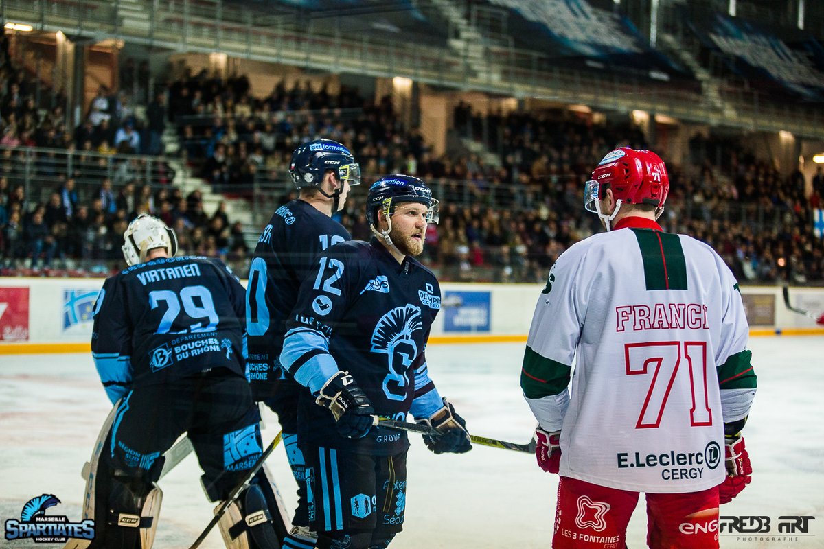 SpartsMarseille's tweet photo. 🚨📝 TRANSFERT :
👉🏻 DEPART: Comme annoncé sur sa page Facebook personnel, Florent Aubé #12 ne poursuivra pas l'aventure avec les Spartiates pour la saison 2020/2021 !
Nous lui souhaitons une bonne continuation pour la suite et le meilleur à venir ! #MerciFlo https://t.co/6PuP9psPnk