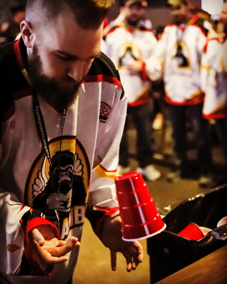 TheTourneyCo's tweet photo. Flip-cup focus @limbacher_j
#hockey #draftexperience #dex #drafttournament #drafttourney #omaha #beerleague #beerleaguehockey #beerleaguelifestyle #beerleagueplayersassociation #theblpa #wearedrafts #harambe https://t.co/Ccpz9ekKxe